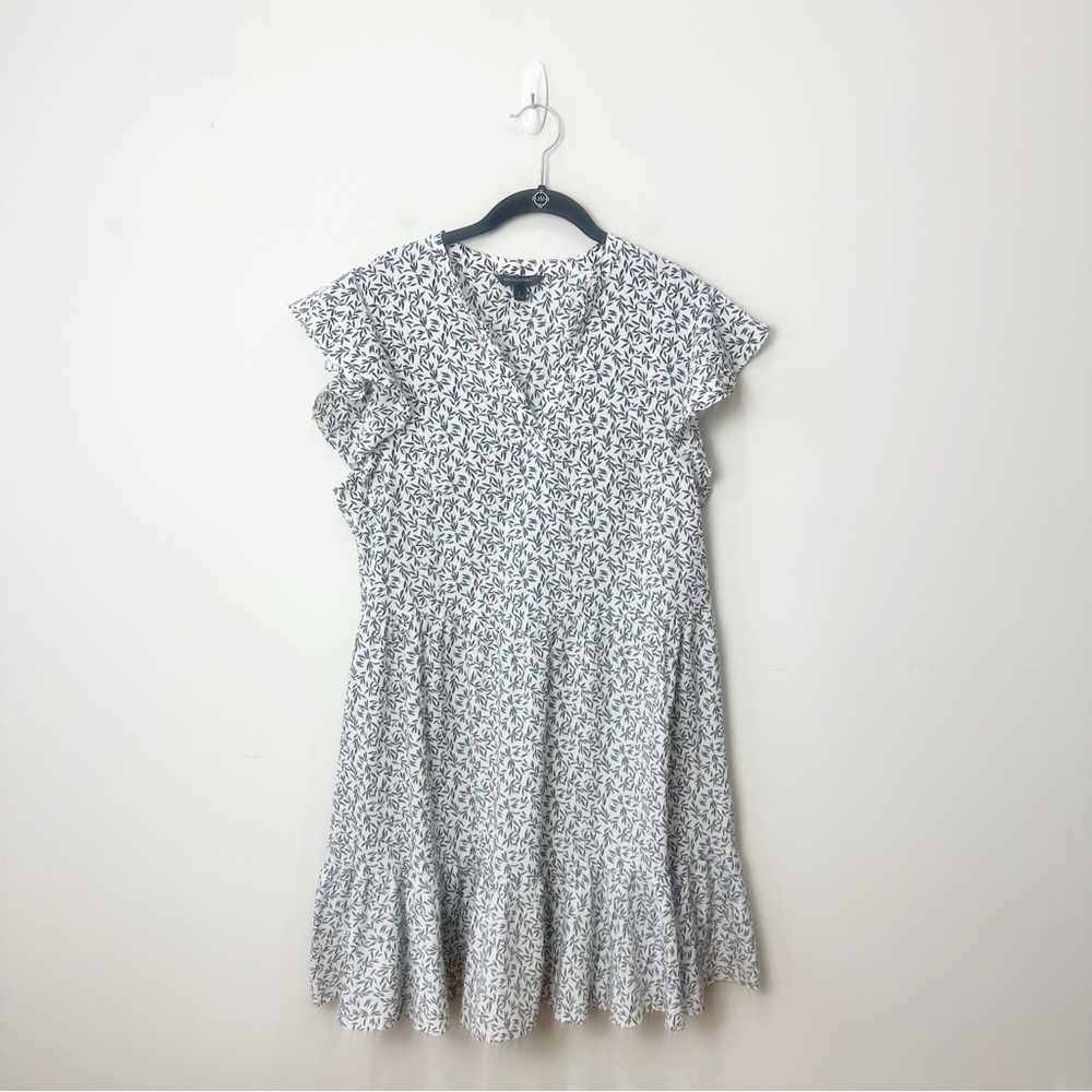 Banana Republic Flutter Sleeve Tiered Swing Shift Dress White Black Leaf Print